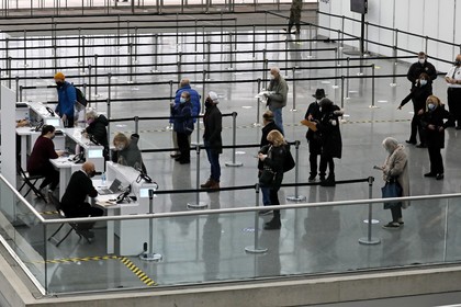 САЩ въвежда ново изискване към пътниците, пристигащи с въздушен транспорт в страната 